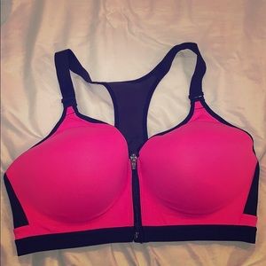 Victoria’s Secret front close bra